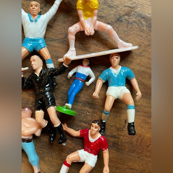 SOLD Vintage Sports Figures Cake Toppers⚽️🏈❤️ - Picture 6 of 6